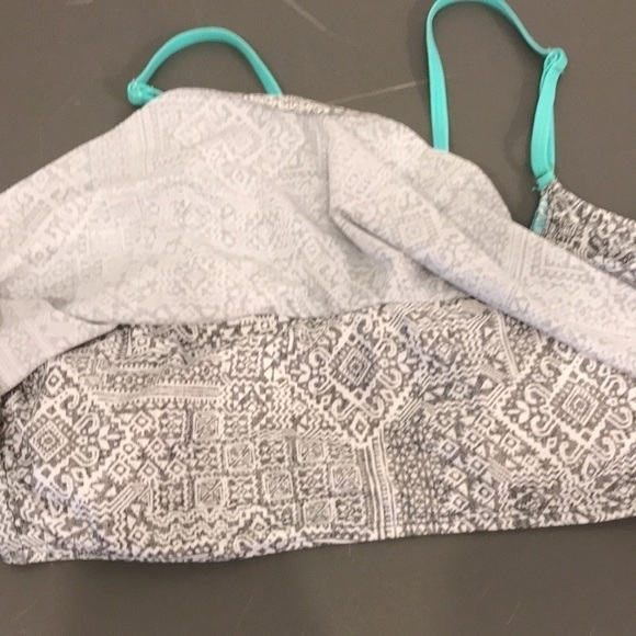 O’rageous Aztec Grey/white/teal bikini top size XL - Picture 2 of 5
